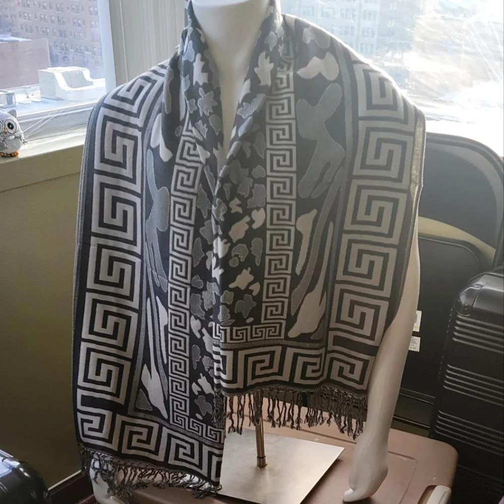 Greek key Pashmina Scarf Double faced NEW